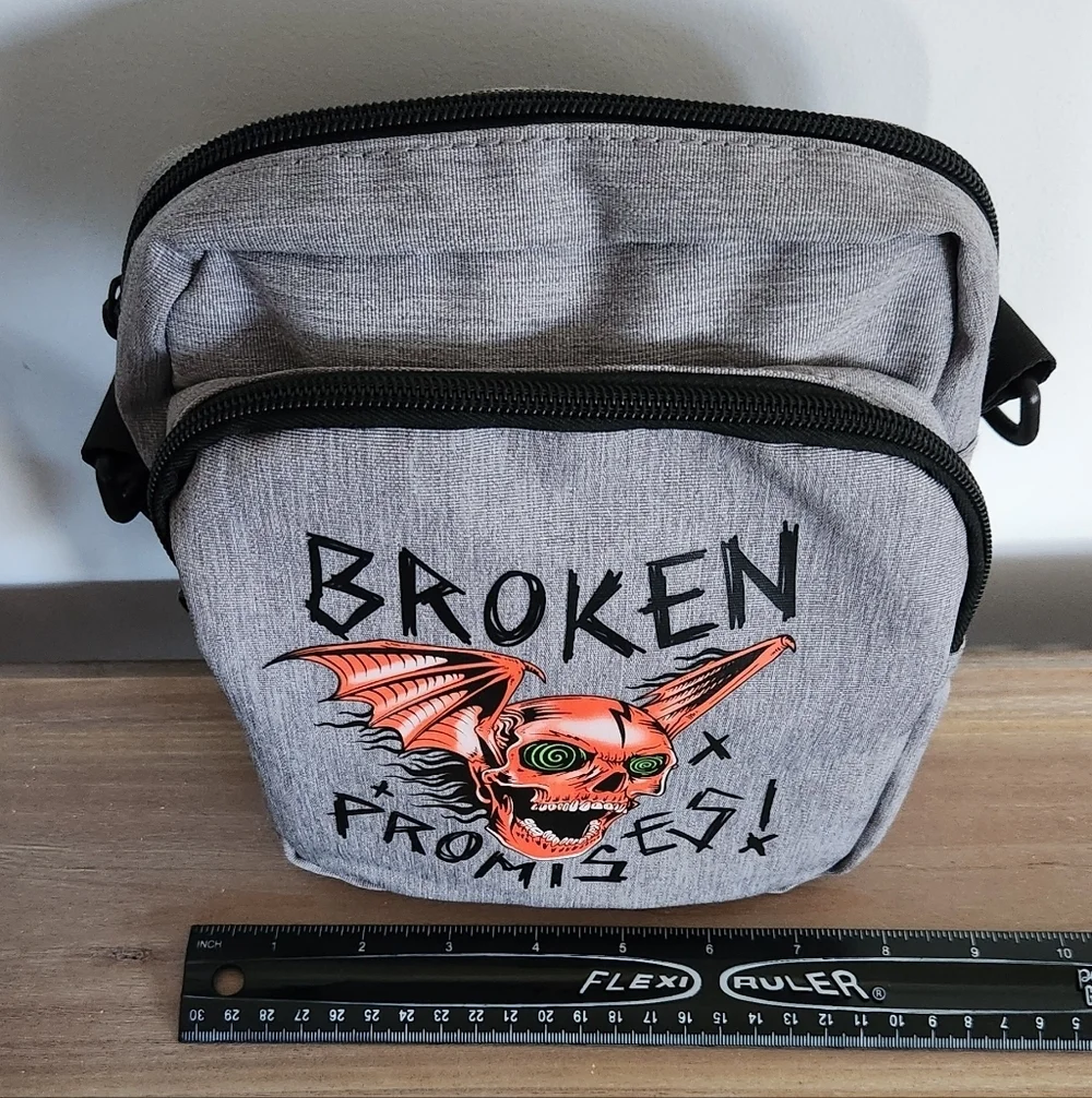 🎲Broken Promises Gray Crossbody Mini Bag – D&D Fantasy Style Artwork – Preowned